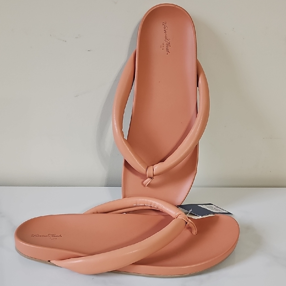 Universal Thread Coral Sandals Minimalist Design